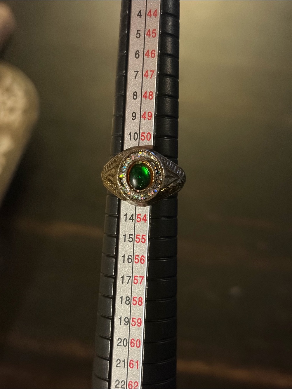 Green cabochon cocktail ring